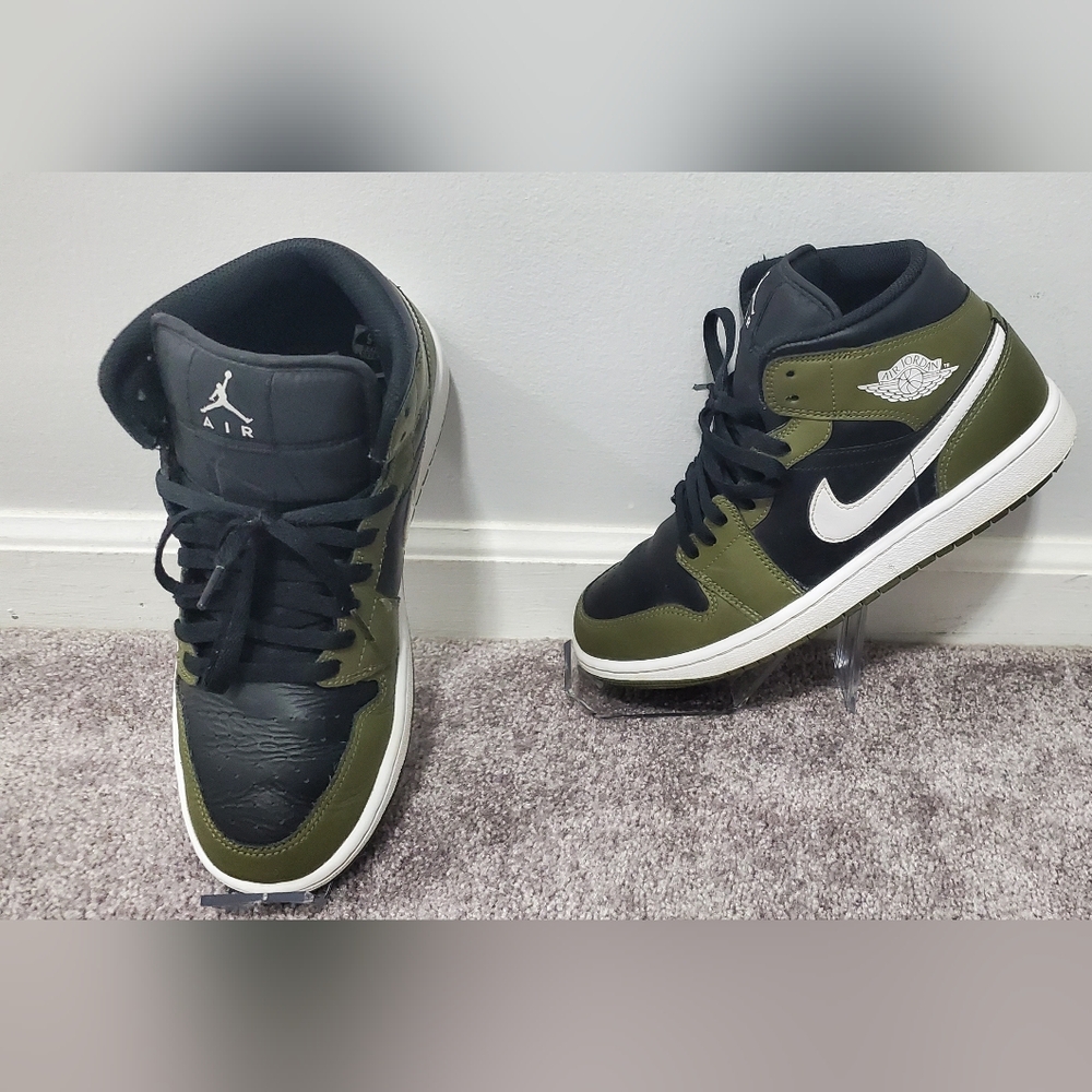 Nike Air Jordan 1 Mid Medium Olive 8.5 - Picture 4 of 4